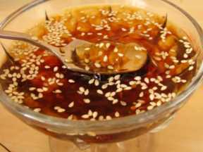 紅糖冰粉的做法 紅糖冰粉怎么做 紅糖冰粉的家常做法 陽(yáng)光的邊緣